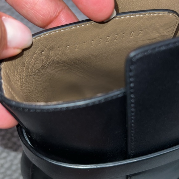 Authentic.  Hermes Neo Calfskin ankle boots    Black. Size 40.5.  Like new. - Picture 9 of 16